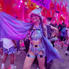 house + dance ‎𐦍