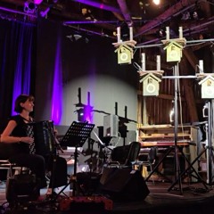 Erwin Stache: "Balg, Kuck und Luft" für Akkordeon und Kuckucksuhren-Orgel