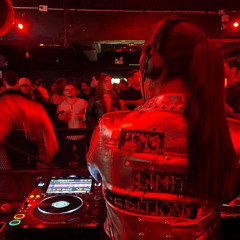 CANDELARIA BAR- DJ SET NIKI GARCIA