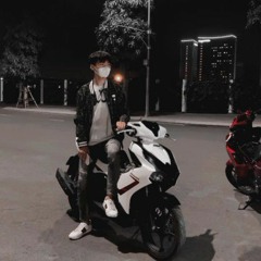 Gương Mặt Lạ Lẫm