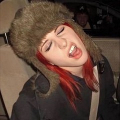 Roxy over rocks (prod yukionline)