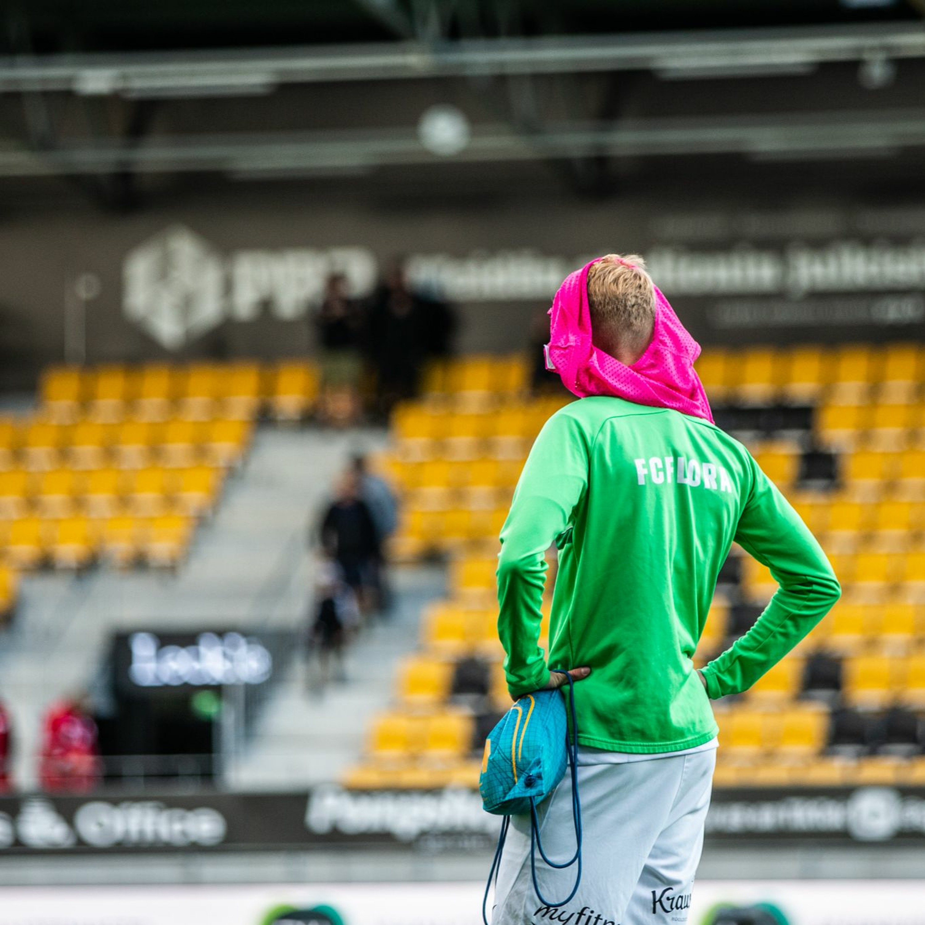 176. saade: Flora põrumine tõestas, et kui Euroopas jalg sirgeks lasta, on häbi kiire tulema