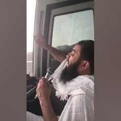 الطريق إلى اليقين " تدبروا في خلق الله " .. #عمرة_القرآن_غيرني .. د . حازم شومان