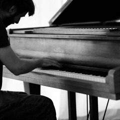 Introspection - Improvisation n°1.3 - piano solo -30 06 2023 - 19h25