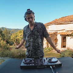 holiday house melodic mix