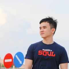Bóng đò cập ngang bến sông cover