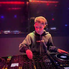 DJ Jasper (DJ Archie School)