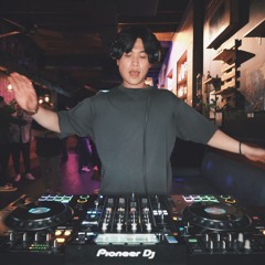 Funky Deep House DJ Set at Cocktail Lounge | Giving Groove (Session No. 6) | Disco, Dance, UK Garage