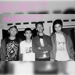 Alien Sexy - Here Up On the Attic (Pee Wee Gaskins Cover)