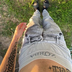 Perseguidos (p. @loveutwink, @1saintkenny)