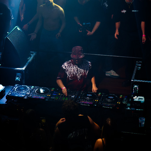 Restricted, Nik Sitz - Tunnel Vision (Ikkhi x So Juice Mashup by A_TEK)