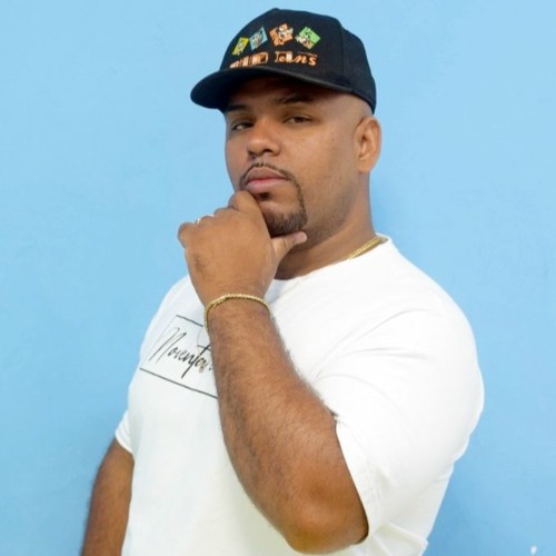 MC LEON - HOJE TU SAI DO 8 MANCANDO DAS PERNAS ( DJs YURI CHAGAS, ZINHO E CIRILO DE CAXIAS )