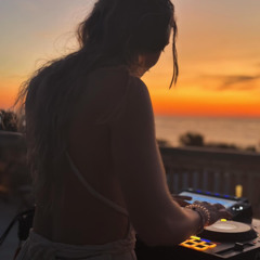 Lara C - Golden Hour | Afro & Deephouse Sunset set