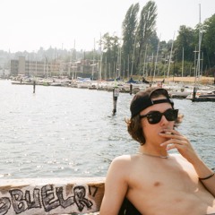 WhenIwasthisearlySoundCloudwas🍊