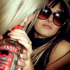 whitegirlwaste ft. z0mbi3xD