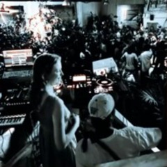 Annika B2B Tee Mall - Live from frogwarming @ AC warehouse, Marrickville