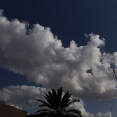 وَأَنذِرِ النَّاسَ يَوْمَ يَأْتِيهِمُ الْعَذَابُ