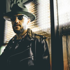 Wrong Time (feat. Charlene Nash)