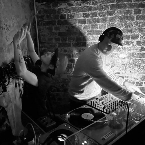 LQ b2b C1 Feat. MC Manaki. Recorded live at Run it Red.