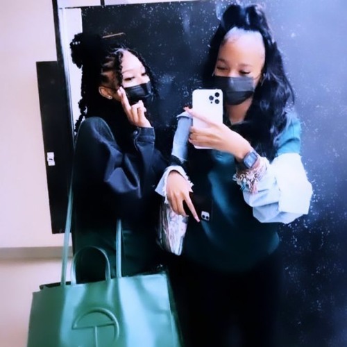 Royal - my words cannot reach you (violet)