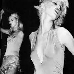 Britney2k - bathroom floor w/ 6arelyhuman (Prod. Rebzyyx)