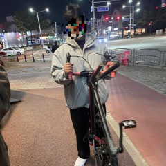 왜그렇게생겼..어요...?