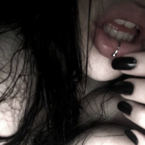 januarj – Shaved (POBRITIY) (watashiwashawty)