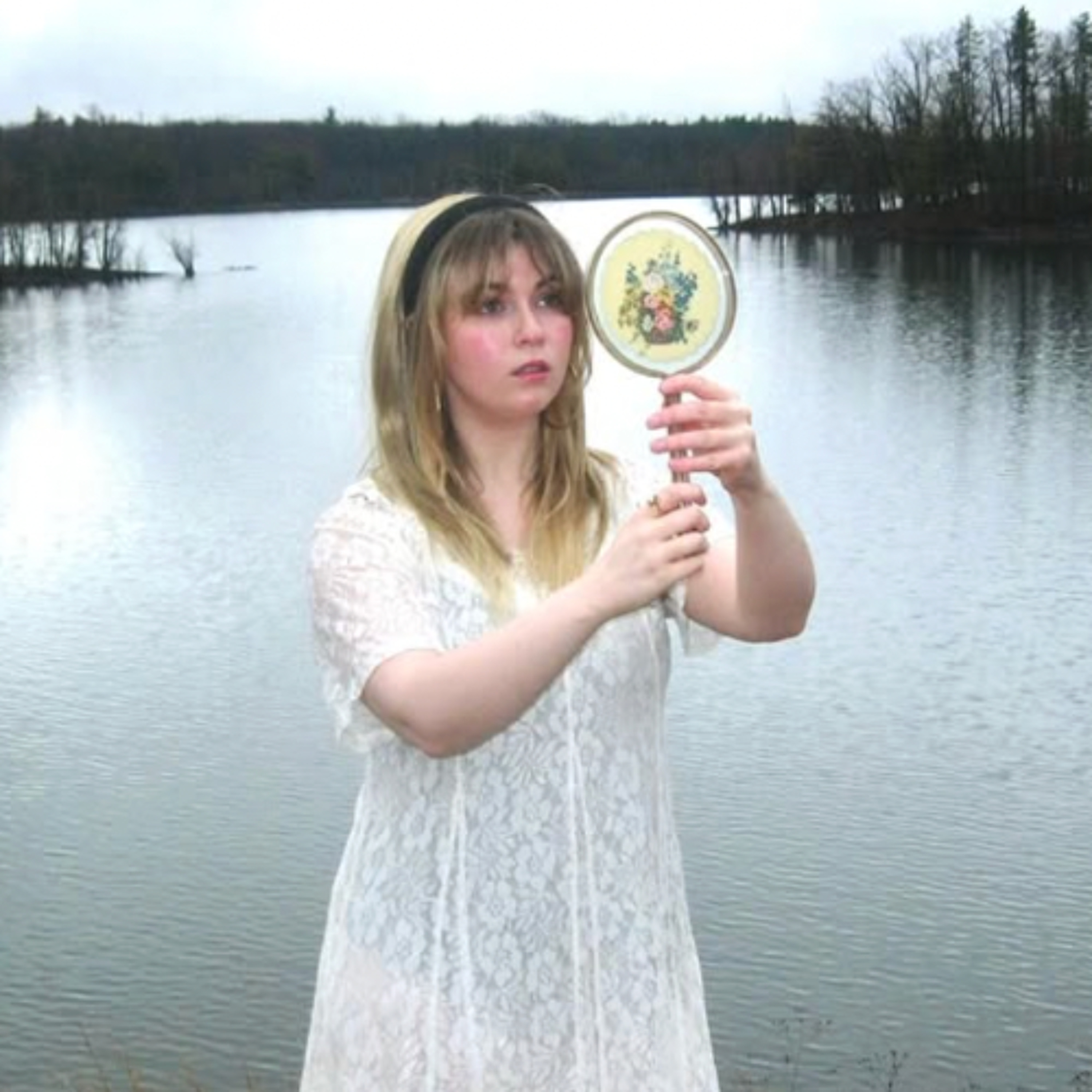 Sabrina Trueheart Talks About Songwriting, Guitar, and Her New Single Sabrina Trueheart Talks About Songwriting, Guitar, and Her New Single