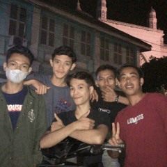 UDARA MANA KINI YANG KAU HIRUP ( ARMY AND BOY FRIEND)