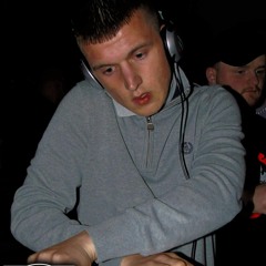 DJ POWERBOUNCE - LOVE ME LIKE YOU WANNIT
