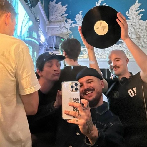 Ari Bald & CJ Scott @ Riche Lilla Baren 22.12.23