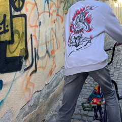 Bisku-Out of town