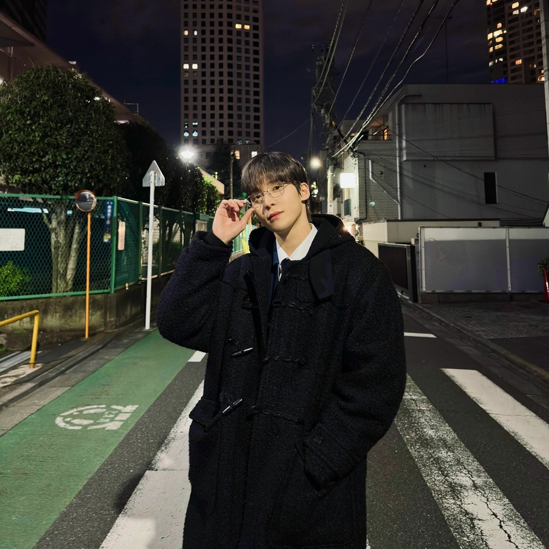 最安！ATEEZ ANITEEZ ピロー 抱き枕 ユノ ateez aniteez ウヨン ユノ ピロー 抱き枕 枕 - メルカリ