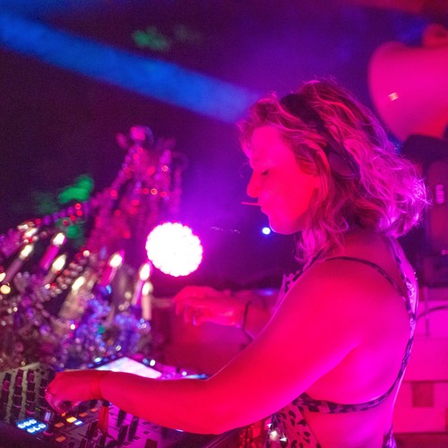 Daniela - Shakti Tribal Chill