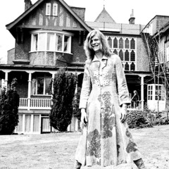 HEROES David Bowie. Revisited instrumental remix / cover. By Amelia ELECTRA.