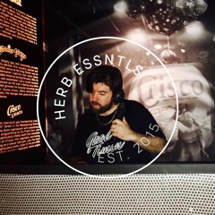 Musical Hosts 14: Steve Shakewell - "Diving through waves"
