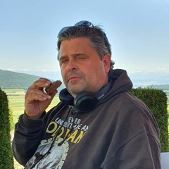 Faulty Towers (Making People Laugh) (1).mp3