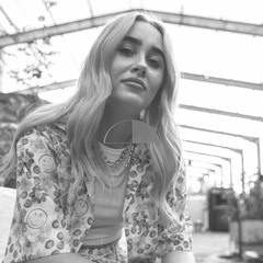 Nuances de Nuit Podcast | Paige Tomlinson