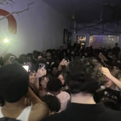 Whippet Feat. Boolymon & Perubaby (Twovrt Damnhecold)