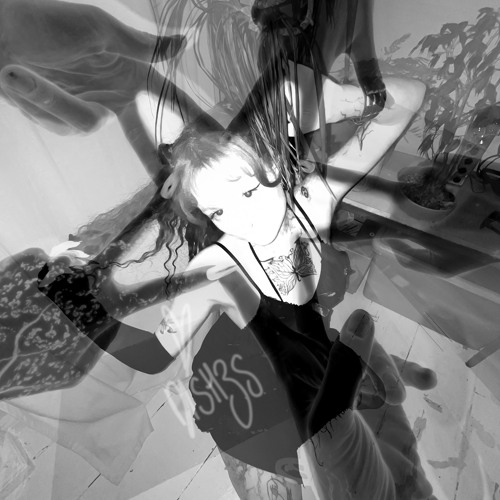 My neck hurts from headbanging     (,,>﹏<,,)