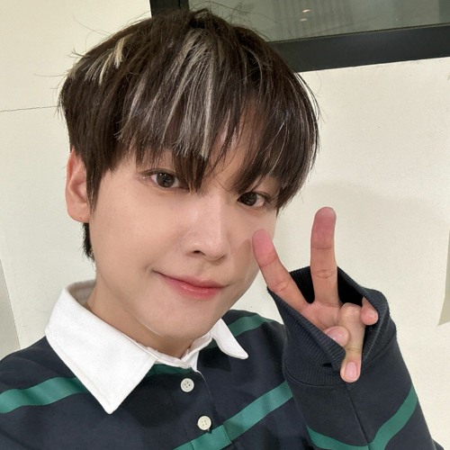 SF9 인성 INSEONG-소나기(I.O.I) in DW팬미 240428