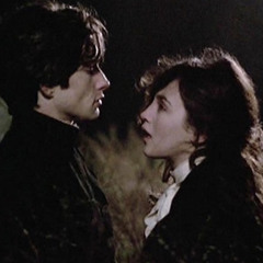 من اتذكر ايامه تنزل دمعتي بحرقه :/