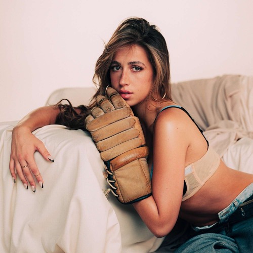 Greedy x Into You (Tate McRae x Ariana Grande)
