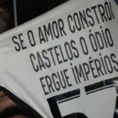 É PORQUE AQUI NA MARÉ TAMO FORTEMENTE ARMADO