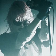 teach her how to hunt [live] // crystal castles