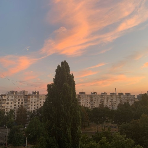 Круглая песня мёртвых душ