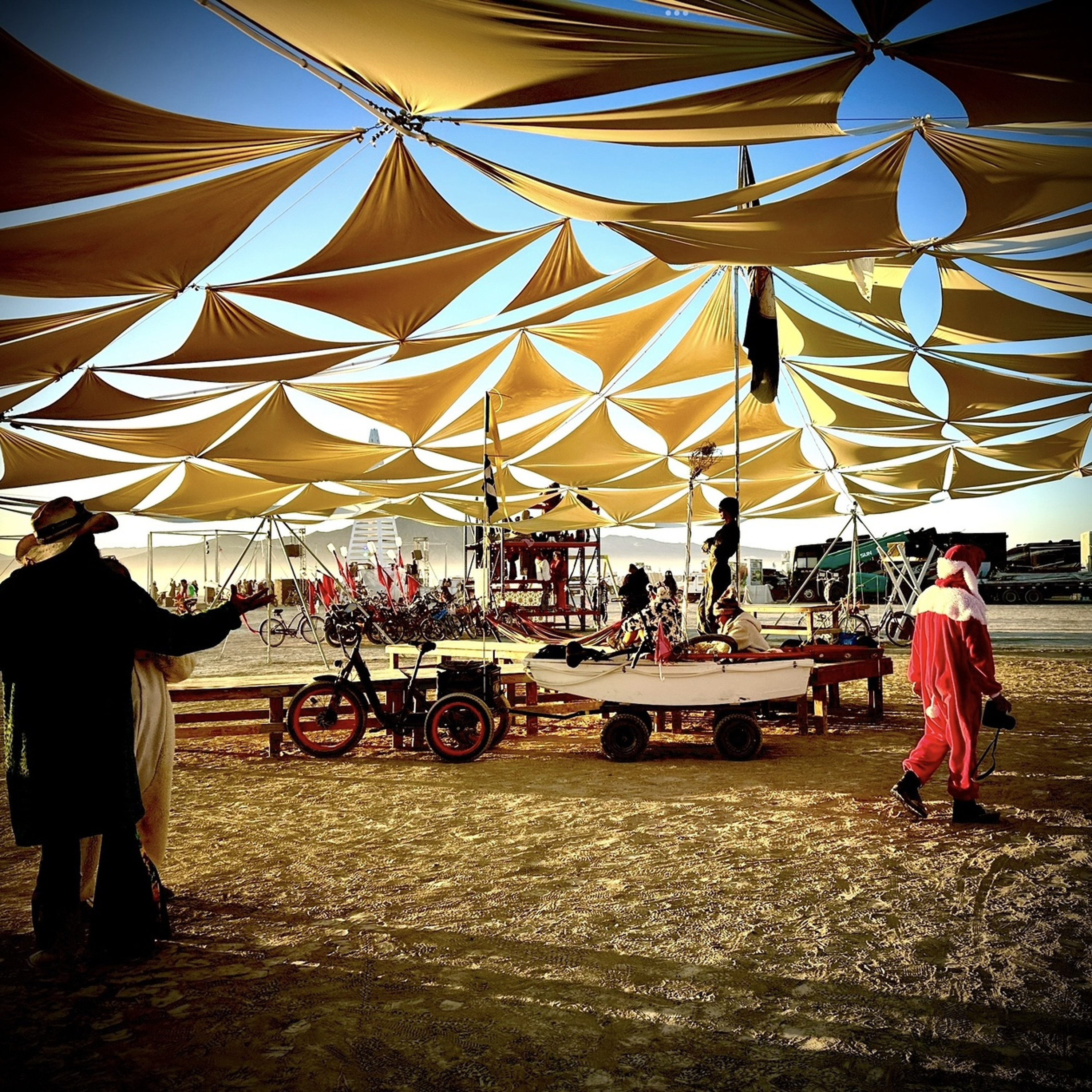 Ep 236 - BK Love - live @ Funky Town, Burning Man 2024 - Starlight Thursdays Episode 236 episode artwork