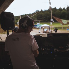 Warm Up Set Vinyl Only 24/7/20 @ Moovement .mp3