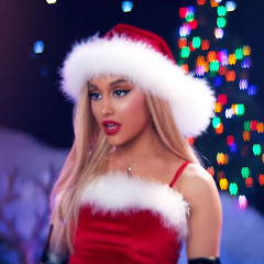 Ariana Grande - Santa tell me (sped up)
