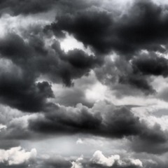 cloudy skies (ft. Pneumo)
